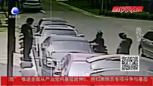 機(jī)動車小區(qū)外被盜 白天作案太瘋狂