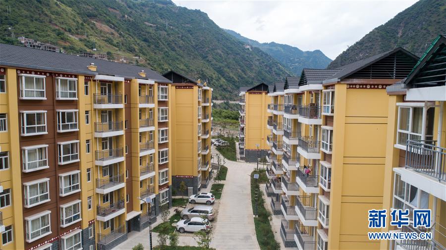 （直過民族脫貧攻堅·圖文互動）（6）下山！傈僳群眾開啟新生活